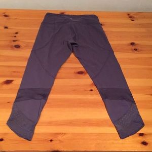 Lululemon yoga pants